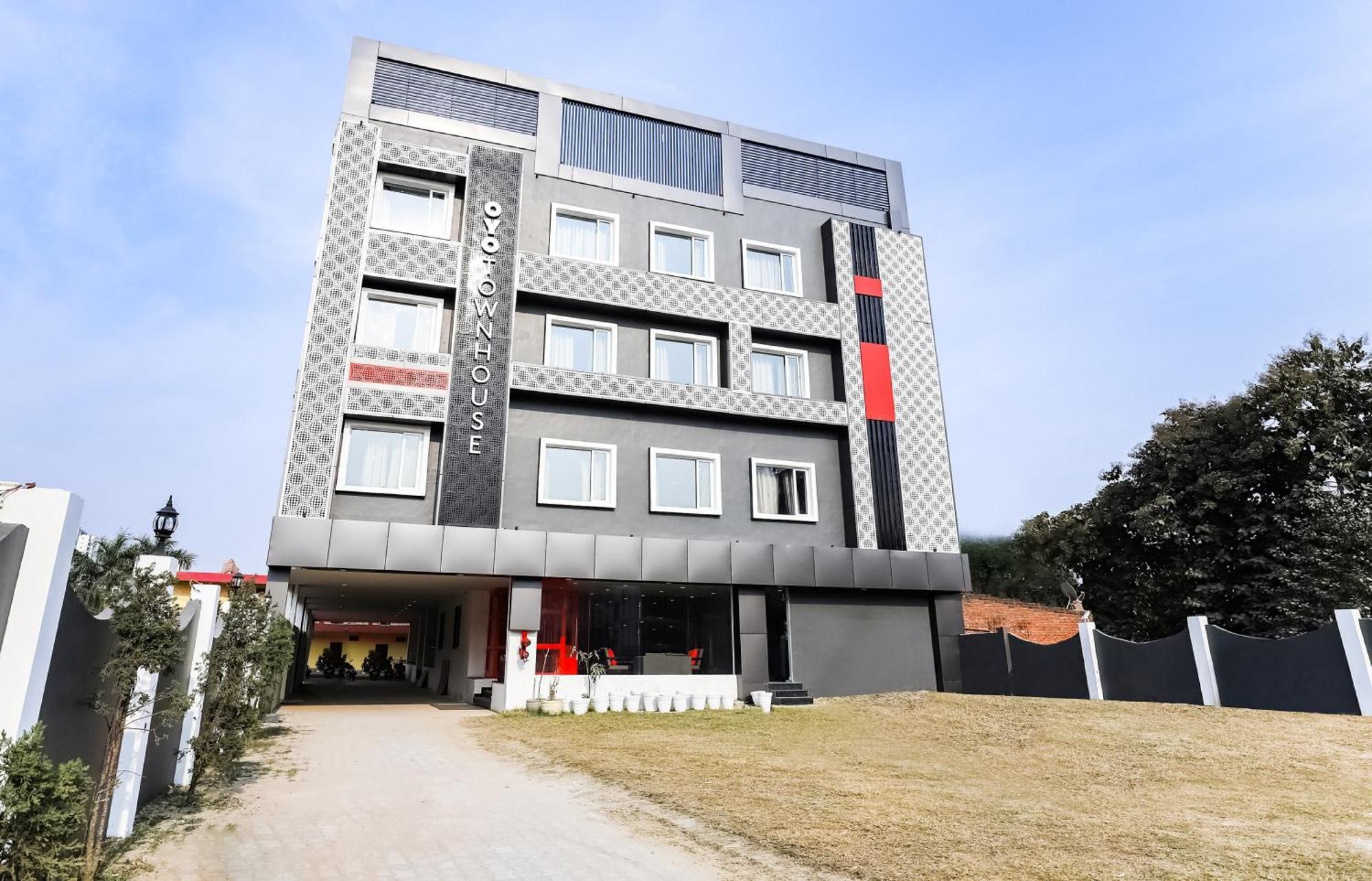 Townhouse Prithvi Resort Near Phoenix Palassio Lucknow Buitenkant foto